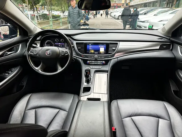 Buick LaCrosse — Фото автомобиля 10