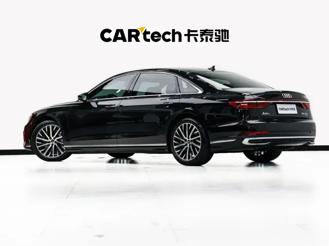 Audi A8 — Фото автомобиля 6