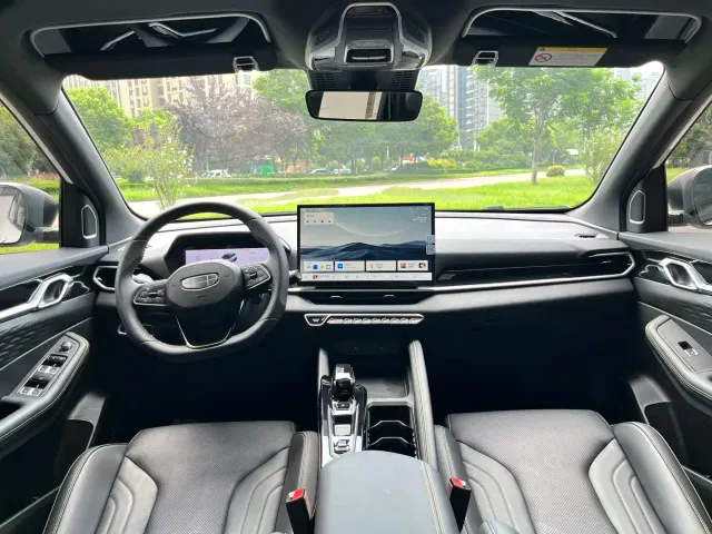 Geely Binyue — Фото автомобиля 11