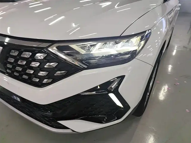 Jetta VS5 — Фото автомобиля 23