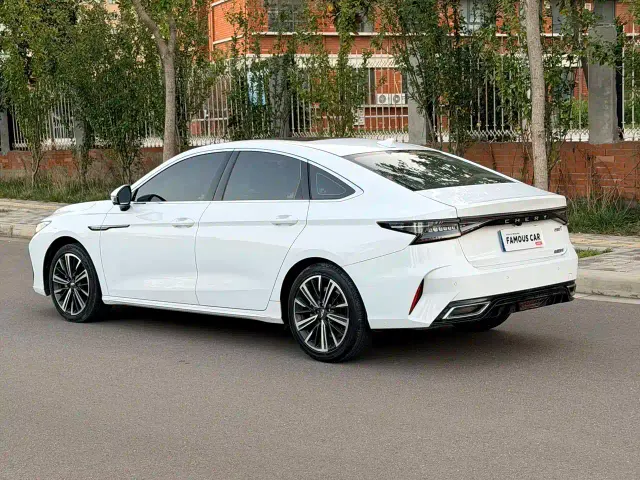 Chery Arrizo 8 — Фото автомобиля 6