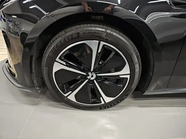 Nio ET5 Touring — Фото автомобиля 22
