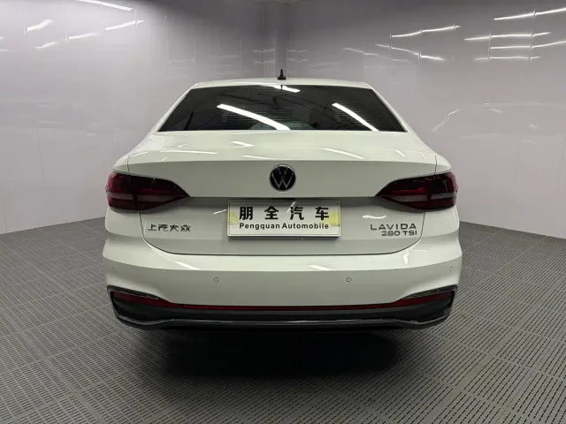 Volkswagen Lavida — Фото автомобиля 18