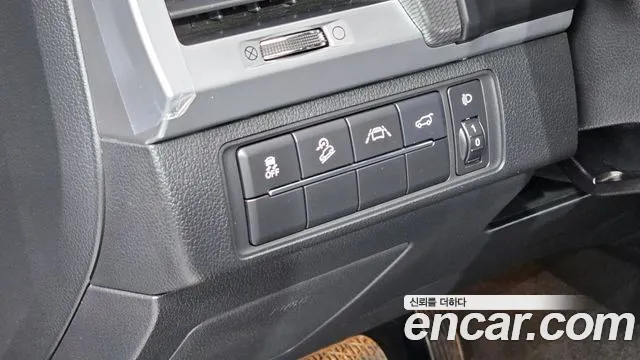 KG_Mobility_Ssangyong Rexton All Rexton Дизель 2.2 4WD — Фото автомобиля 14
