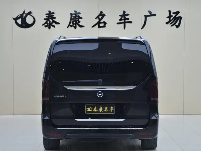 Mercedes-Benz V-Class — Фото автомобиля 3