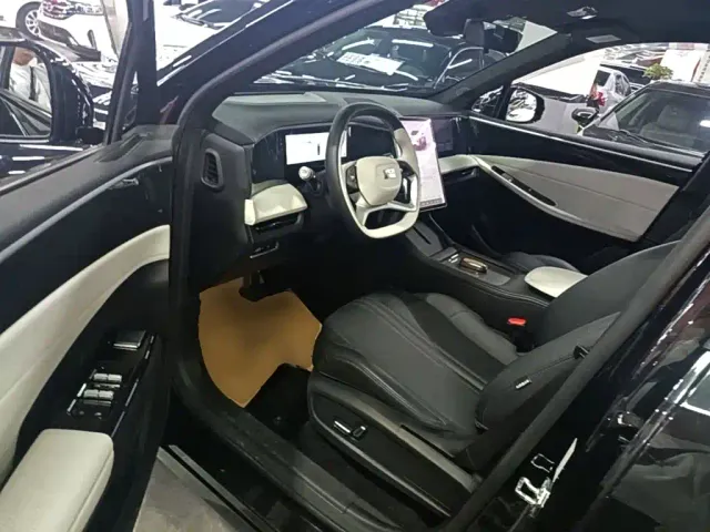 Geely Galaxy L7 — Фото автомобиля 15
