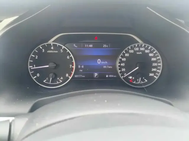 Nissan Murano — Фото автомобиля 4
