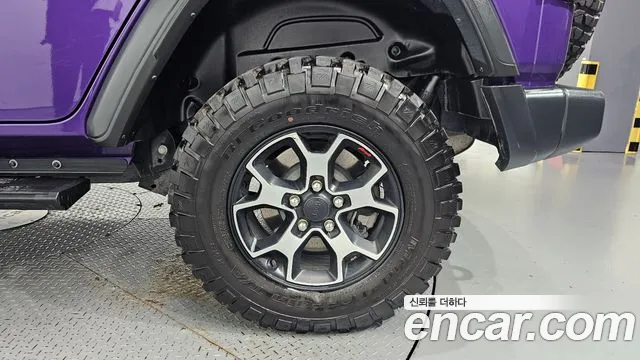 Jeep Wrangler — Фото автомобиля 6