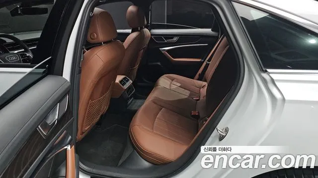 Audi A6 45 TFSI Premium — Фото автомобиля 12