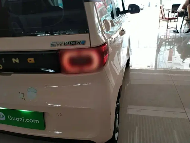 Wuling Hongguang Mini EV — Фото автомобиля 23