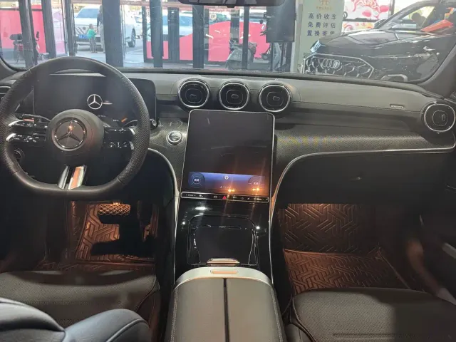 Mercedes-Benz C-Class — Фото автомобиля 3