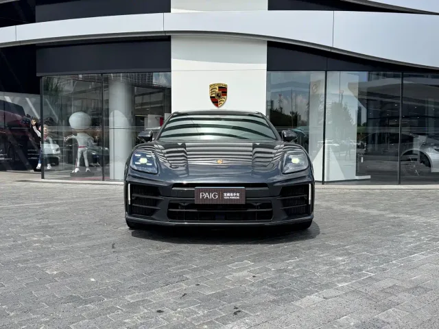 Porsche Panamera — Фото автомобиля 2