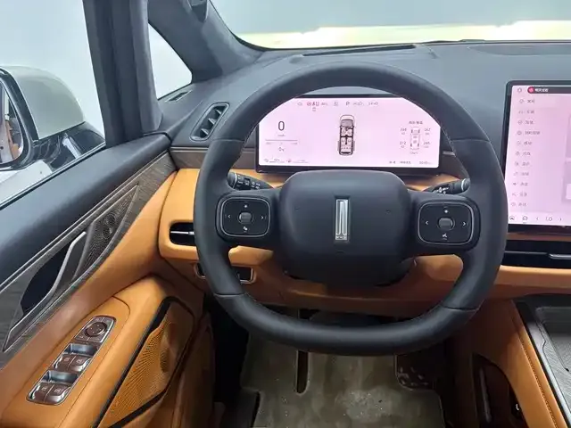 Wey Alpine — Фото автомобиля 9
