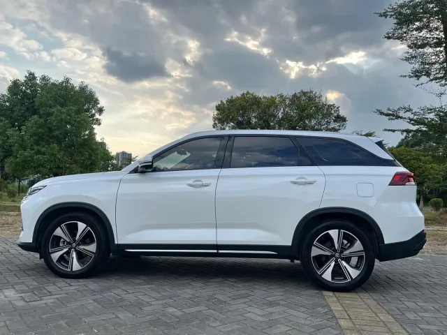 Changan X7 Plus — Фото автомобиля 13