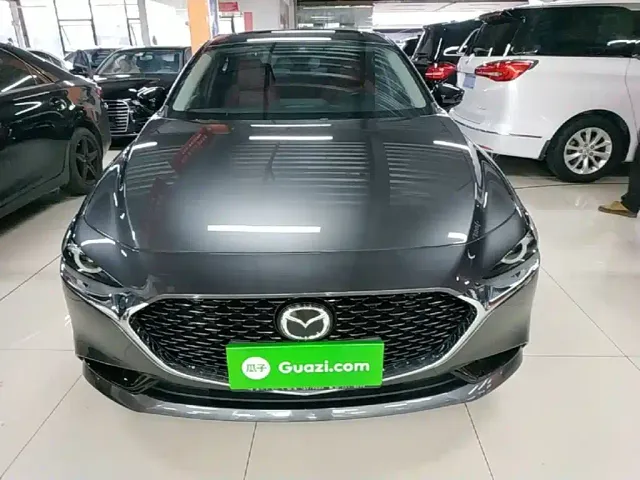 Mazda Axela — Фото автомобиля 2