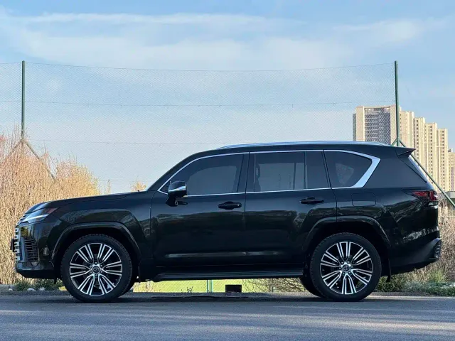 Lexus LX — Фото автомобиля 8