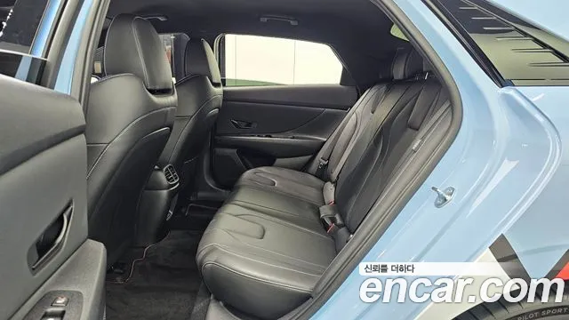 Hyundai Avante CN7 — Фото автомобиля 12