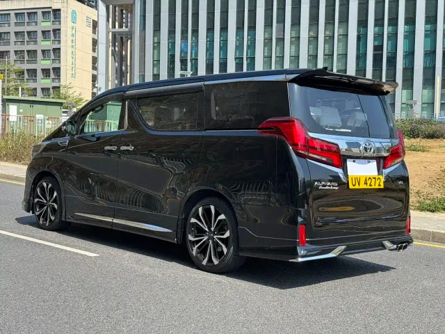Toyota Alphard — Фото автомобиля 13