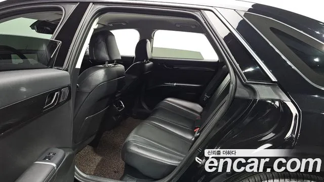 Hyundai Grandeur GN7 — Фото автомобиля 17