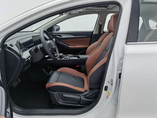 Changan Eado — Фото автомобиля 10