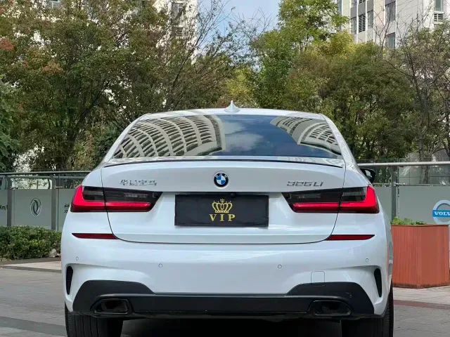BMW 3 Series — Фото автомобиля 5