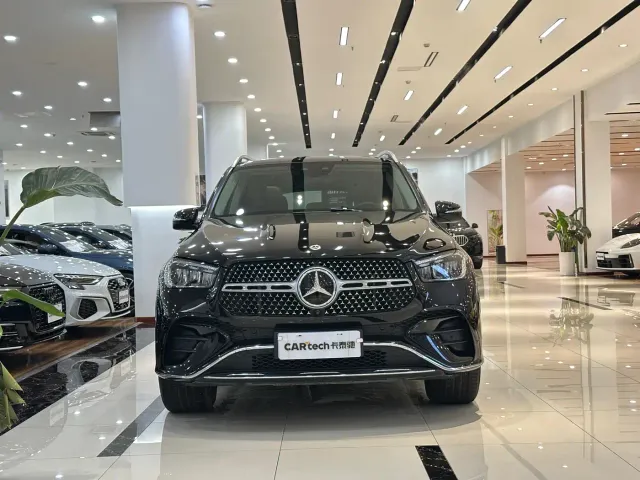 Mercedes-Benz GLE-Class — Фото автомобиля 2