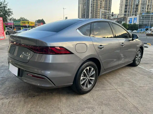 BYD Qin PLUS — Фото автомобиля 7