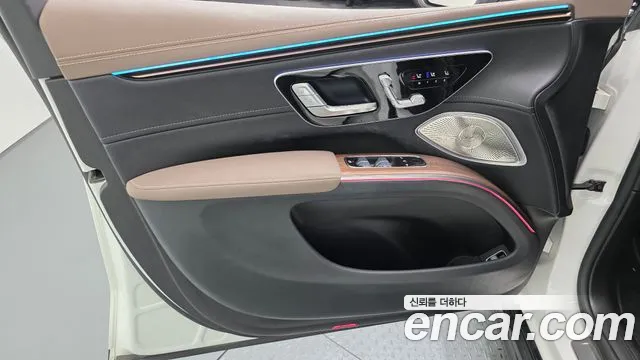 Mercedes-Benz EQS — Фото автомобиля 19