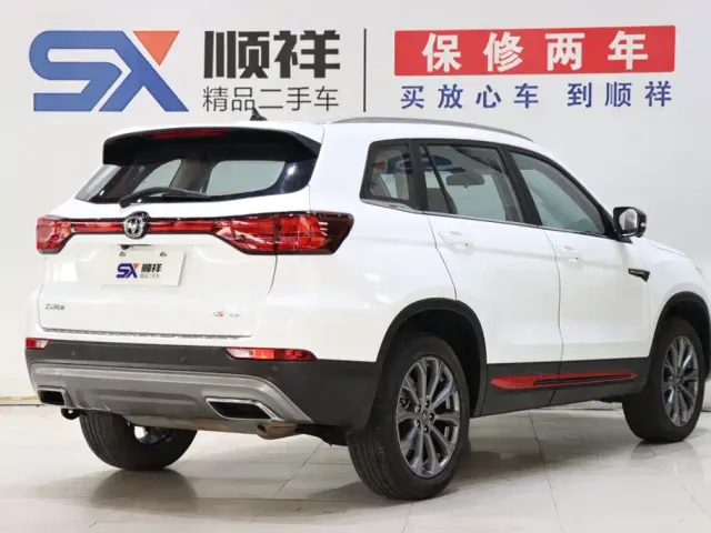 Changan CS75 — Фото автомобиля 4