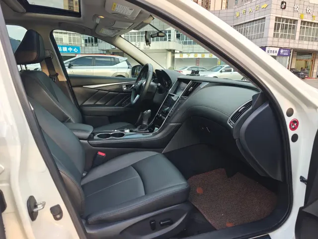 Infiniti Q50L — Фото автомобиля 6