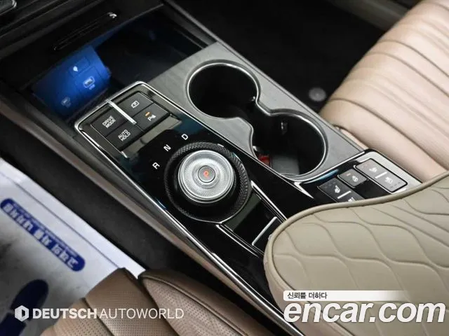 Kia K8 Hybrid — Фото автомобиля 9
