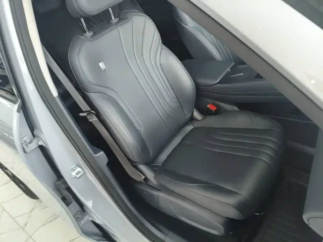 Geely Galaxy E5 — Фото автомобиля 24