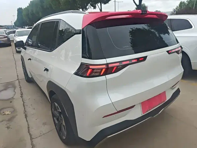 GAC Aion Y — Фото автомобиля 4