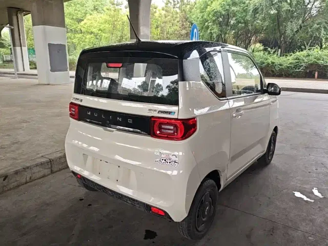 Wuling Hongguang Mini EV — Фото автомобиля 6