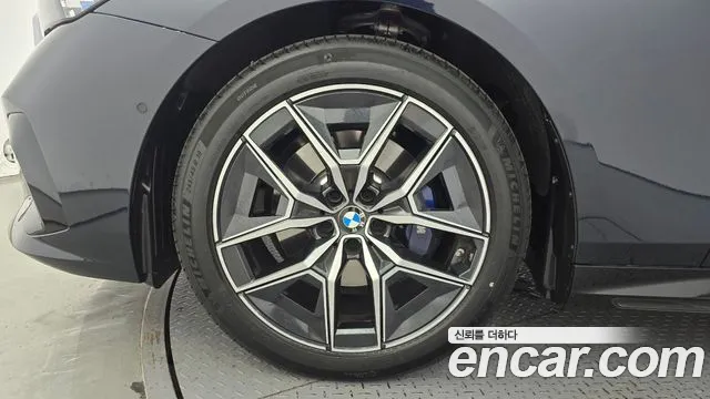 BMW 5-Series 5 серия (G60) 523d M Sport — Фото автомобиля 5