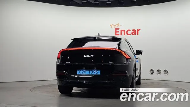 Kia EV6 — Фото автомобиля 4
