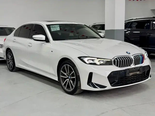 BMW 3 Series — Фото автомобиля 3