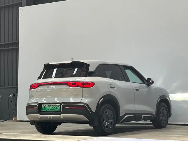BYD Yuan UP — Фото автомобиля 4