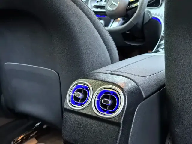 Mercedes-Benz C-Class — Фото автомобиля 27