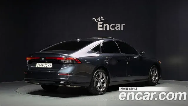 Honda Accord 11th Gen — Фото автомобиля 2