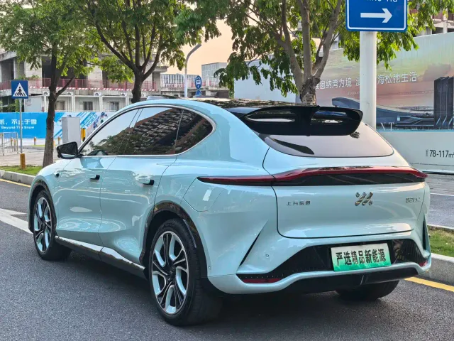 IM Motors LS7 — Фото автомобиля 25