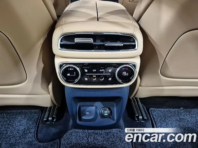 Genesis GV80 — Фото автомобиля 13