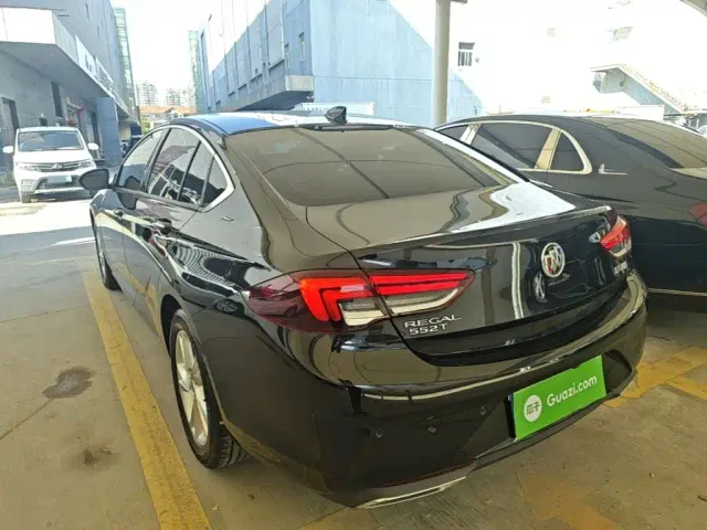 Buick Regal — Фото автомобиля 4