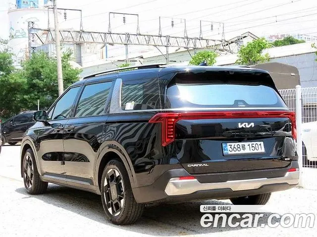 Kia Carnival 4th Gen — Фото автомобиля 3