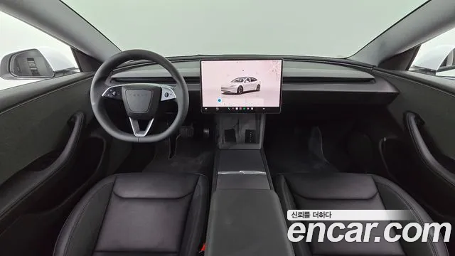 Tesla Model 3 — Фото автомобиля 7
