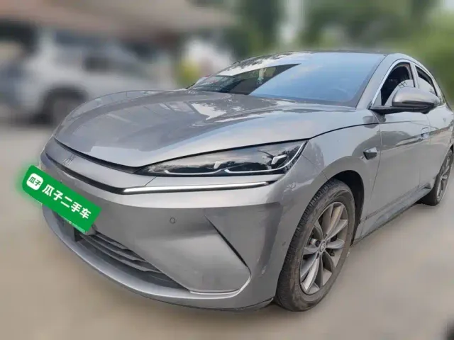 Фотография автомобиля — BYD Qin L
