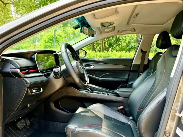 Geely Binrui — Фото автомобиля 10