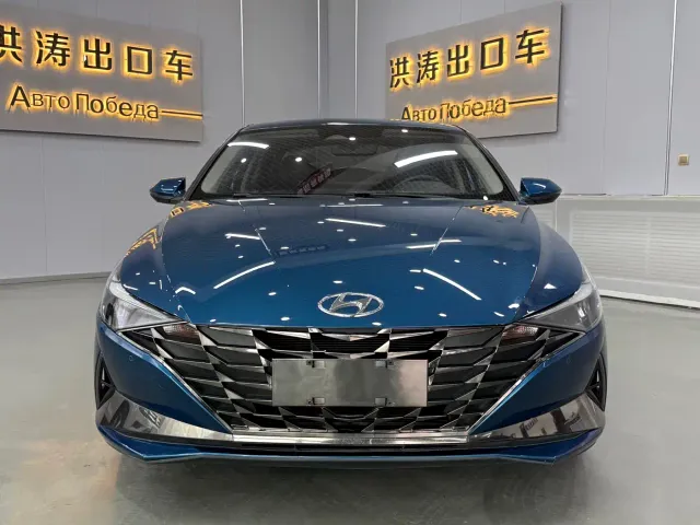 Hyundai Elantra — Фото автомобиля 3