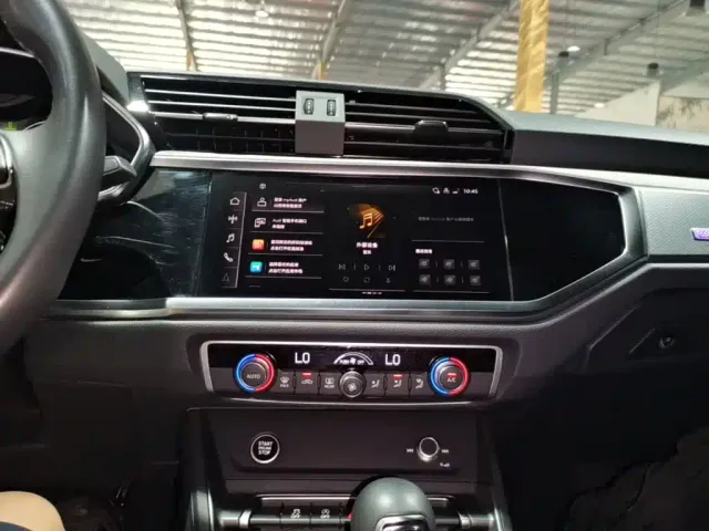 Audi Q3 — Фото автомобиля 12