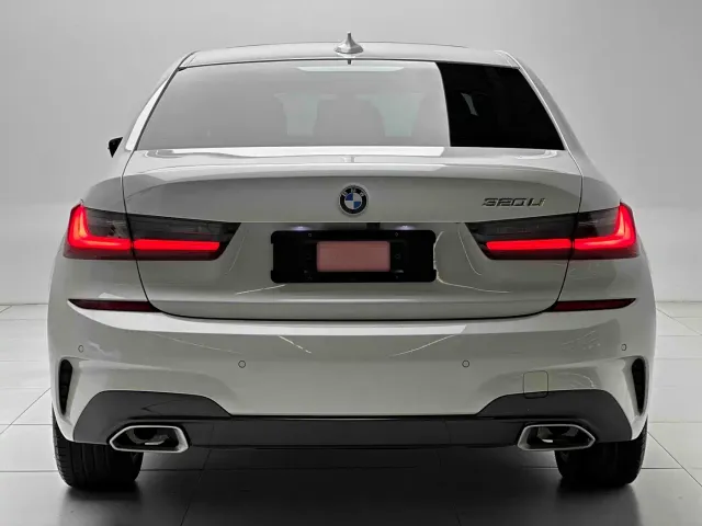 BMW 3 Series — Фото автомобиля 8